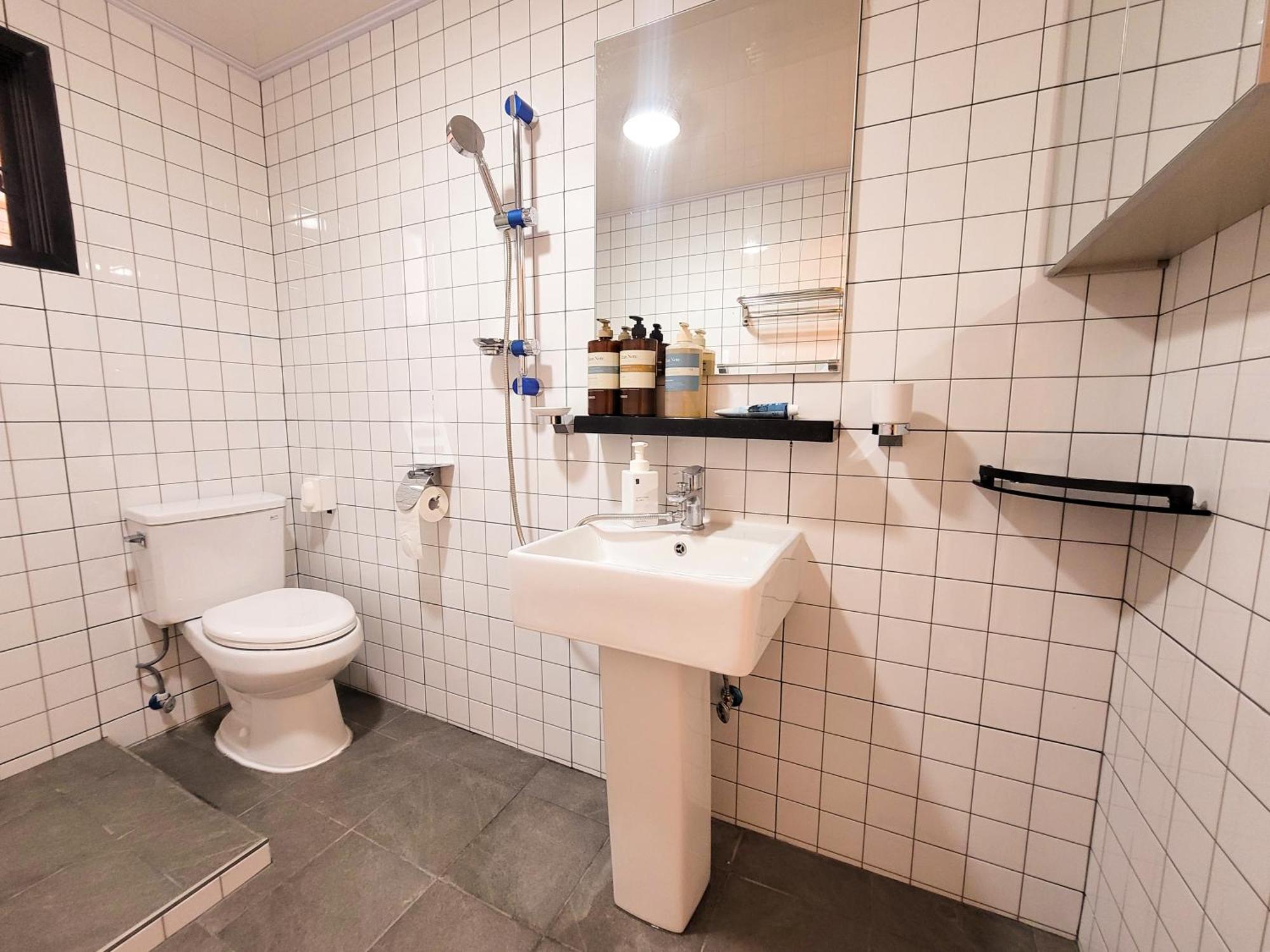 Villa 3bed Memory In Seongsu Far From 5min Away Forest St Wangsimni St Seoul